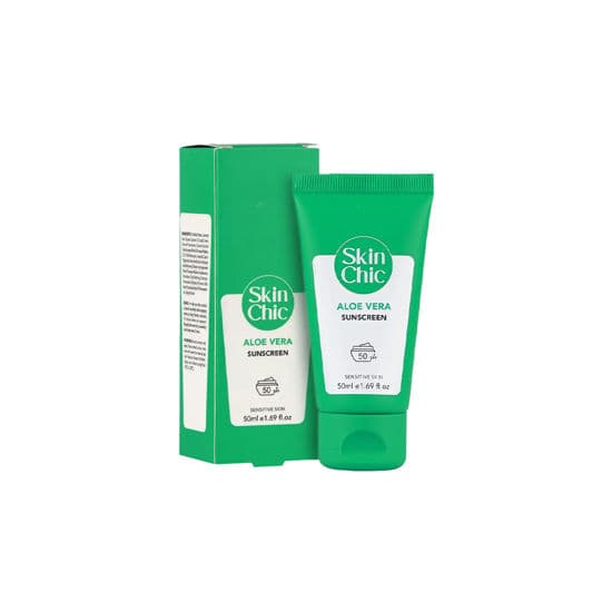 کرم ضد آفتاب SPF 50 بدون رنگ اسکین شیک مدل Aloe Vera مناسب پوست‌های چرب حجم 50 میلی‌لیتر