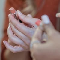 ارایشی و بهداشتی رونا