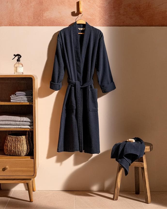 ست ۲ تکه حوله تن پوش و حوله صورت یونیسکس مادام کوکو طرح Carla سایز L-XL