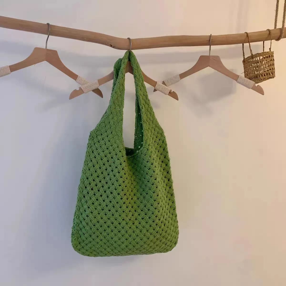 کیف بافتنی دوشی زنانه و دخترانه کد 3102