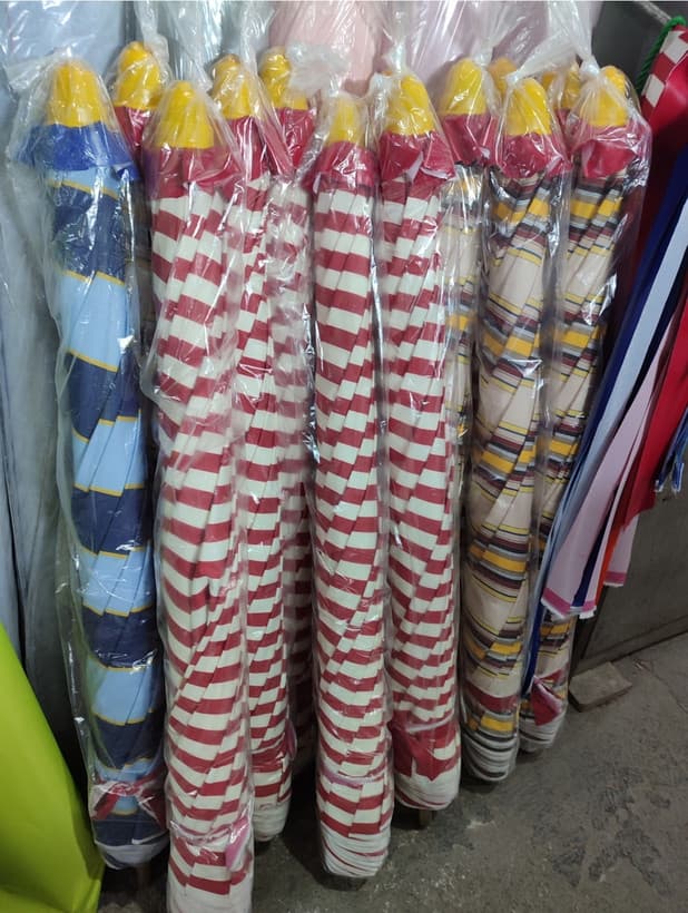 چتر سایبان تاشو قطر 200 متری از جنس برزنت نانو با کفی و لوله اهنی