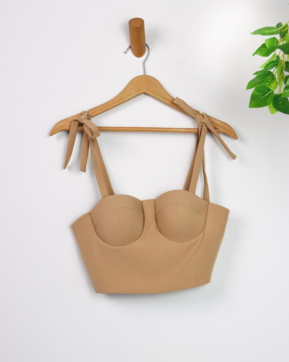 تاپ زنانه نیم تنه کاپ دار