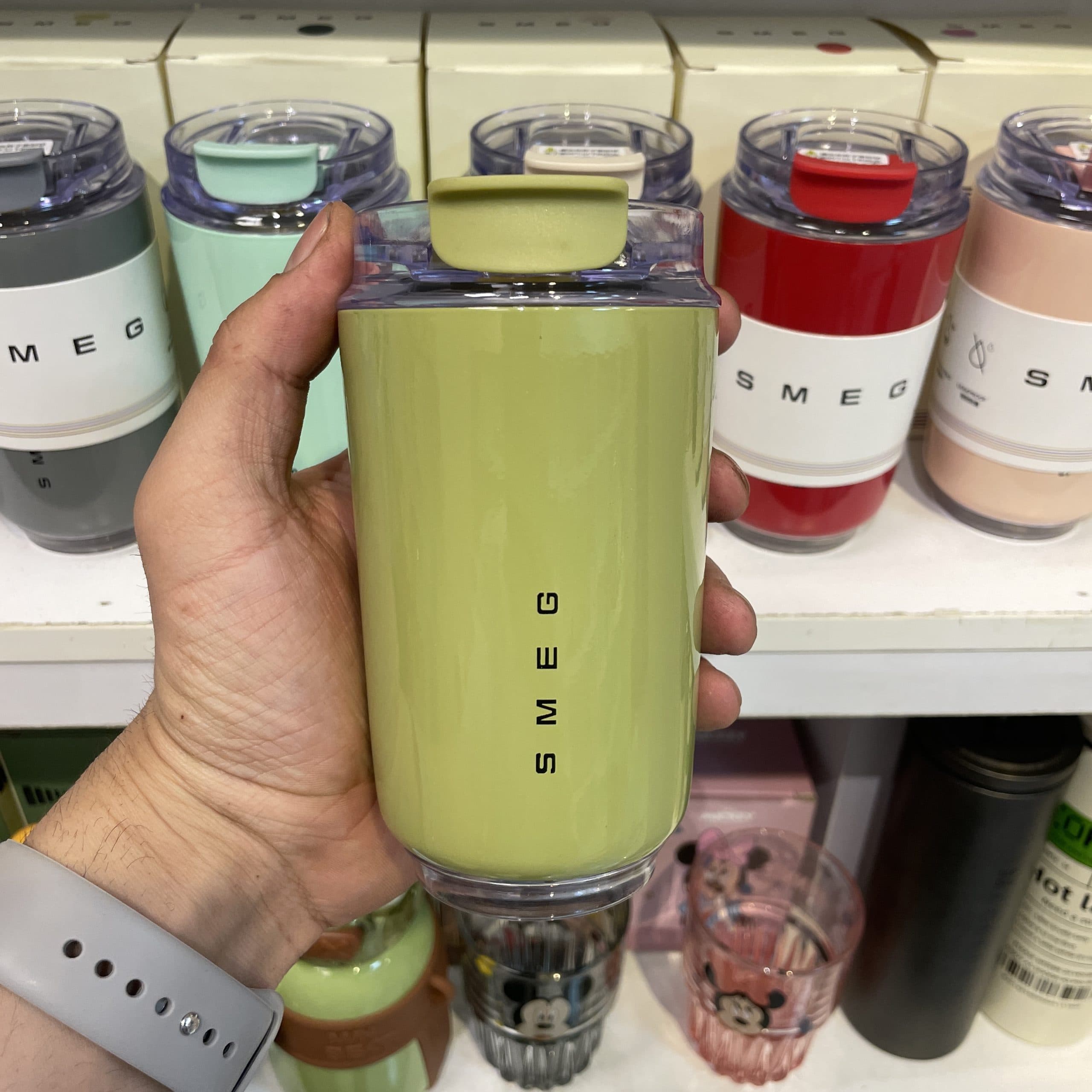 تراول ماگ اسمگ SMEG مدل Wall Mug ظرفیت ۲۴۰ میلیلیتر زیتونی (اورجینال)