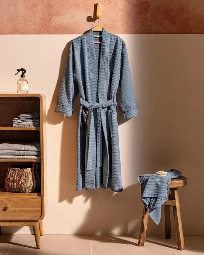 ست ۲ تکه حوله تن پوش و حوله صورت یونیسکس مادام کوکو طرح Carla سایز L-XL