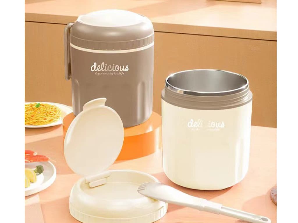 فلاسک و ظرف غذا استیل حجم 500 میلی لیتر با بند سیلیکونی و قاشق چنگال تاشو