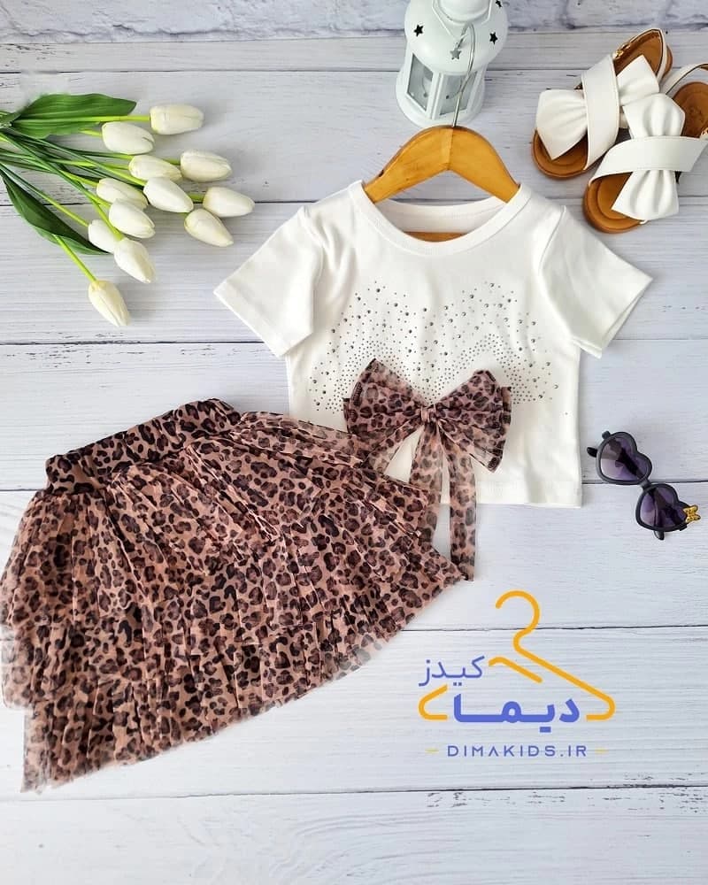 ست کراپ و دامن سفید طرح پلنگی